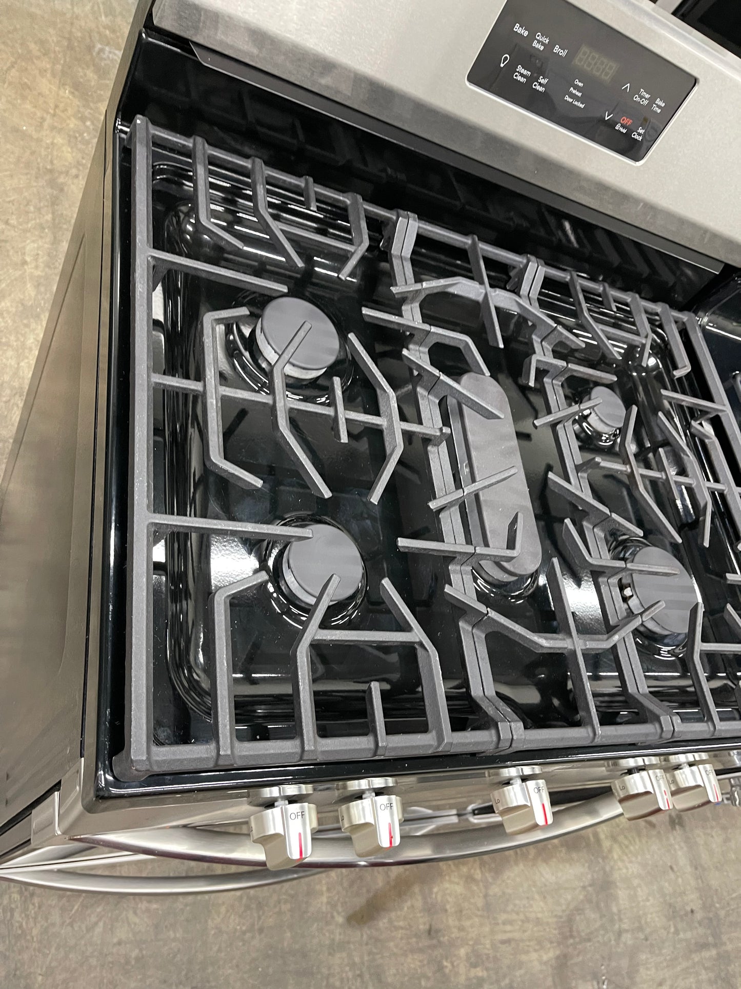 Frigidaire Gallery 30" Gas Range with Steam Clean
GCRG3038AF