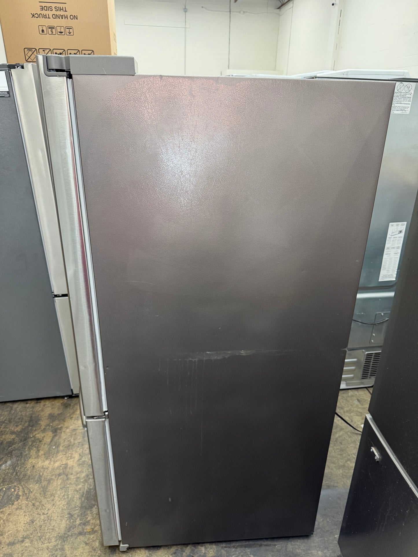 Samsung RF220NCTASR/AA – 21.8 Cu. Ft. French Door Refrigerator (Stainless Steel)