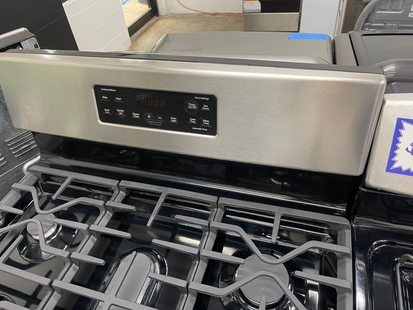 GE 30 in. 5.0 cu. ft. Freestanding Gas Range in Stainless Steel - Model: JGBS66REK3SS
