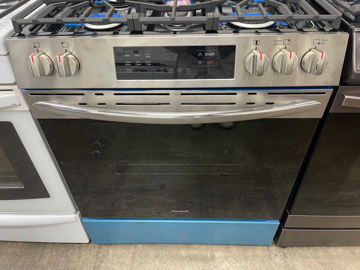 Frigidaire 5 Burners 5.1-cu ft Convection Oven Slide-In Gas Range in Stainless Steel-Model #FCFG3083AS