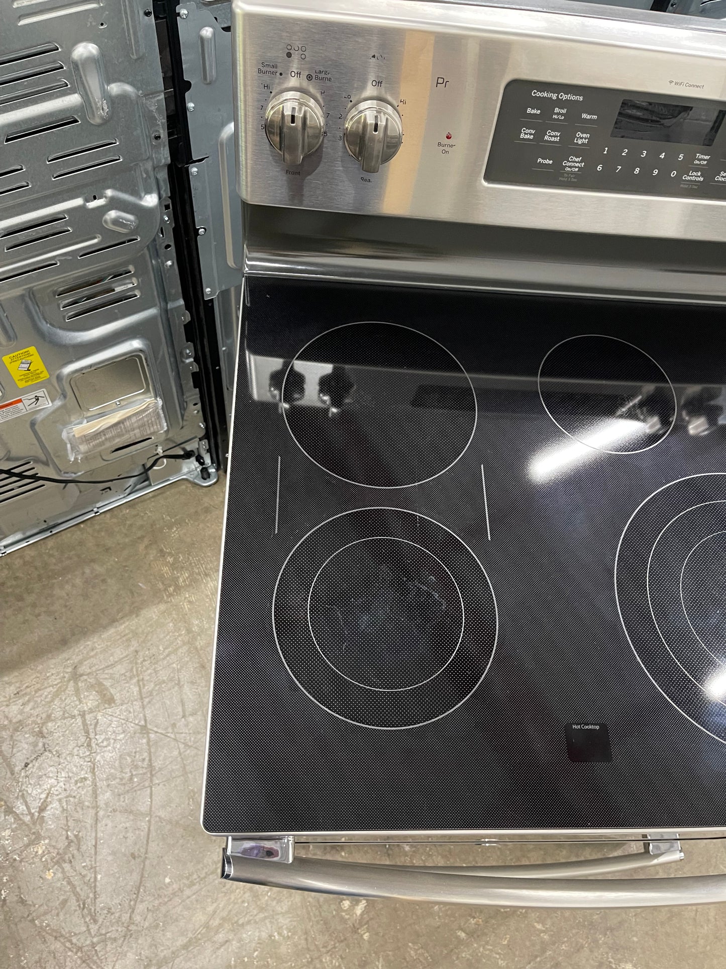GE Profile PB930SLSS
30 Inch Smart Electric Range with 5.3 Cu. Ft. Oven, Five Heating Elements, Temperature Probe, True European Convection, WiFi, 3600W Power Boil, Chef Connect, and Self Clean