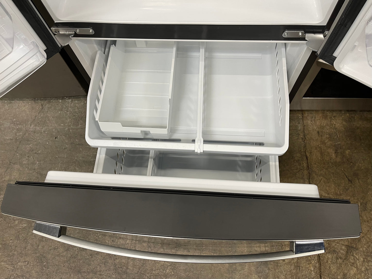 GE ENERGY STAR 24.7 Cu. Ft. French-Door Refrigerator
GNE25JYKGFFS