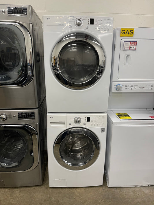 LG  WM2101HW
27 Inch Front-Load Washer with 4.0 cu. ft. And LG  DLE2101W
27 Inch Electric Dryer with 7.3 cu. ft.