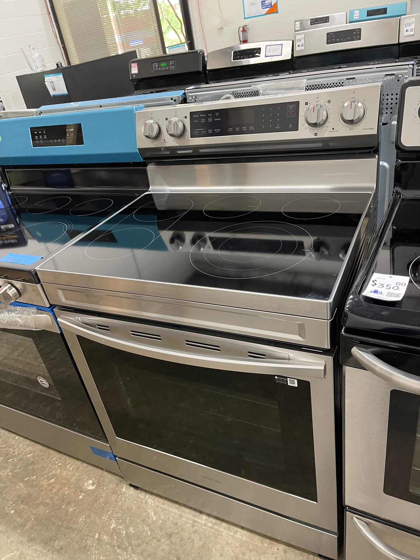 30" 6.3 cu. Ft. Smart Electric Freestanding True Convection Range with Air Fry
NE63A6711SS