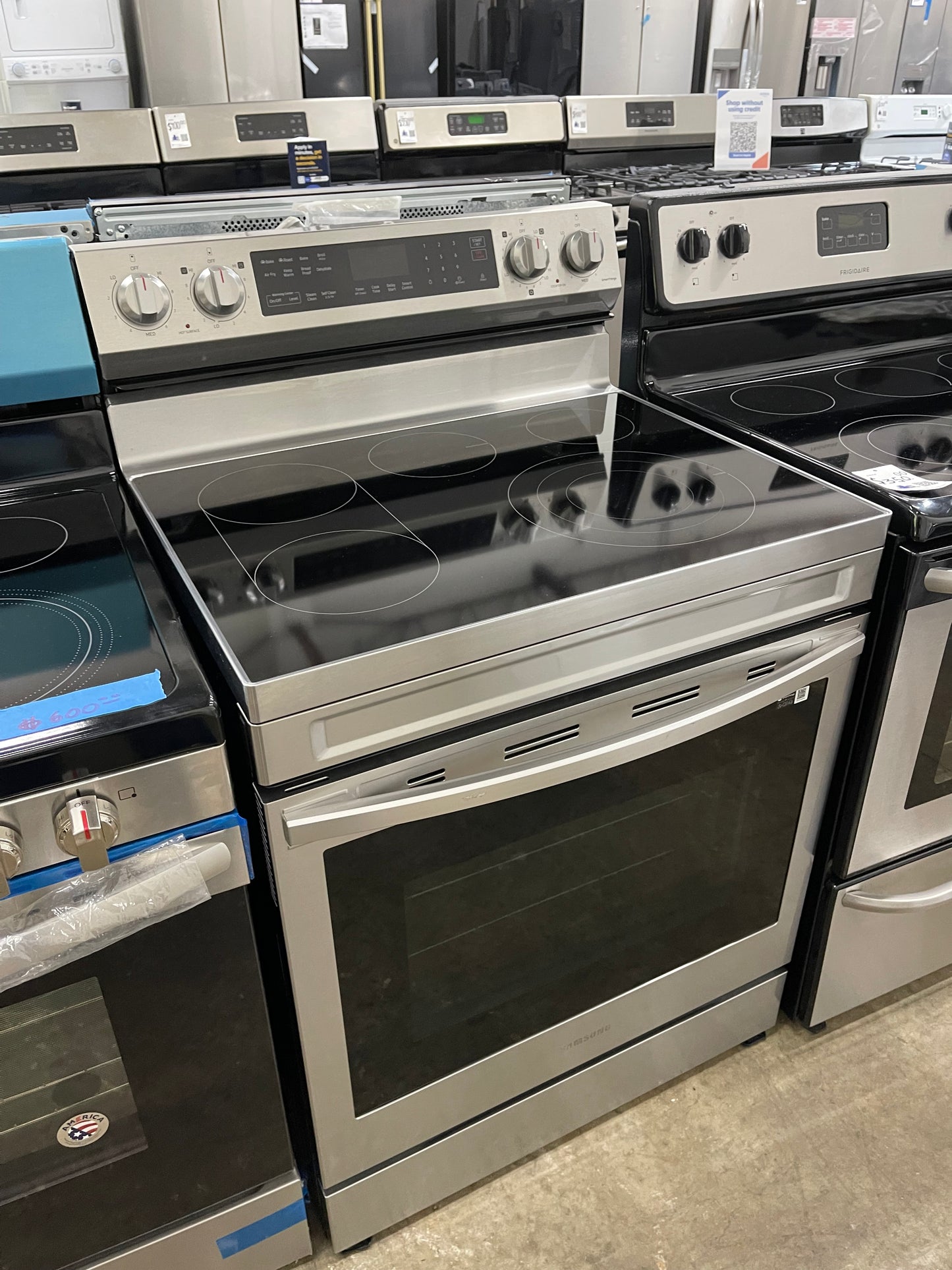 30" 6.3 cu. Ft. Smart Electric Freestanding True Convection Range with Air Fry
NE63A6711SS