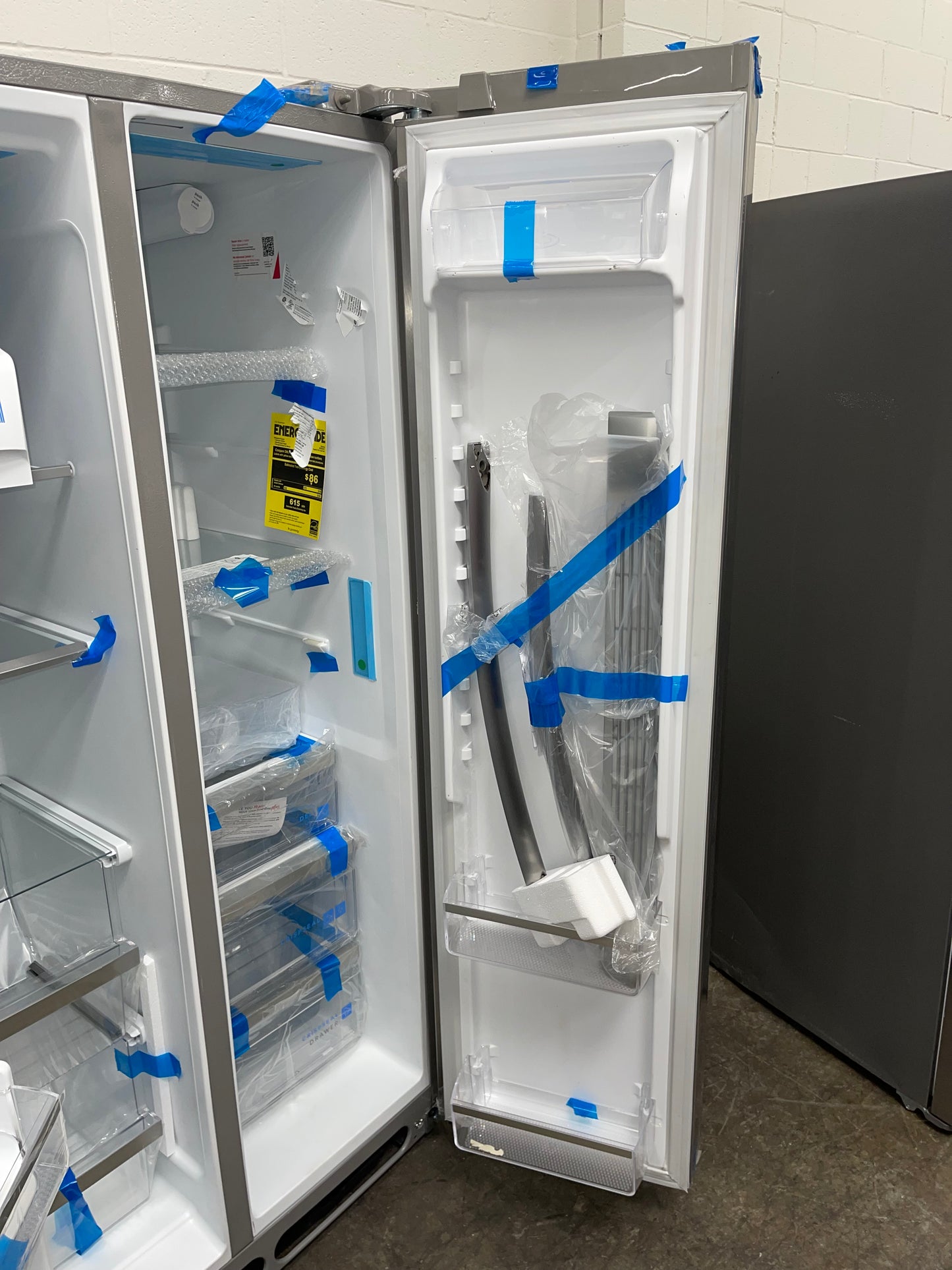 Frigidaire Gallery 22 Cu. Ft. 33" Standard-Depth Side-by-Side Refrigerator
GRSS2352AF