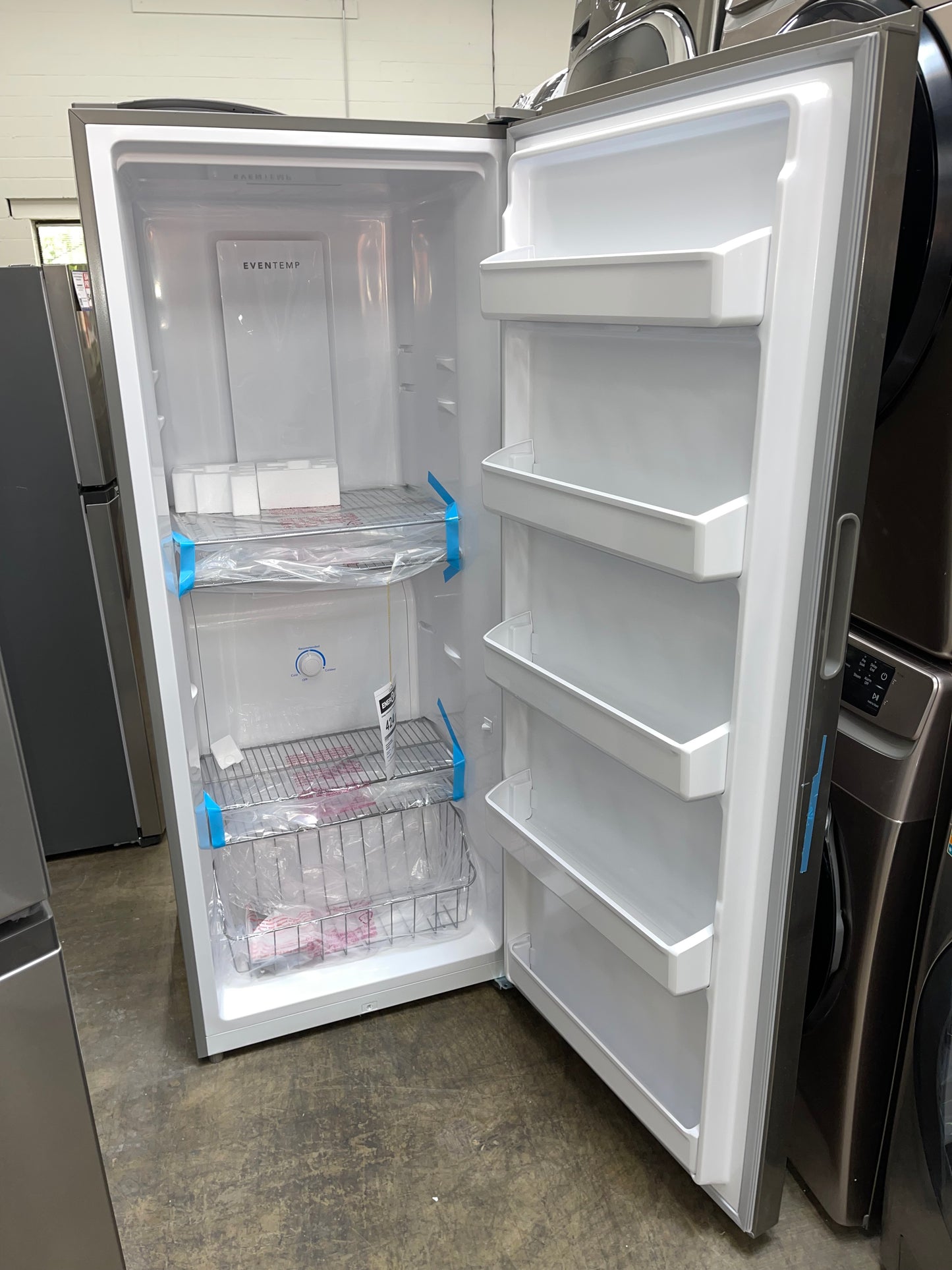 Frigidaire 13-cu ft Garage Ready Frost-free Upright Freezer in Fingerprint Resistant Stainless Steel-Model #FFFU13F2VV