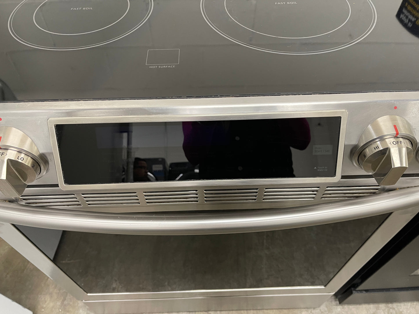 Samsung NE58F9500SS
30 Inch Slide-In Electric Range with 5 Radiant Elements, 5.8 cu. ft. Oven Capacity, Dual Convection Cooking, Self Clean with Steam and Temperature Probe