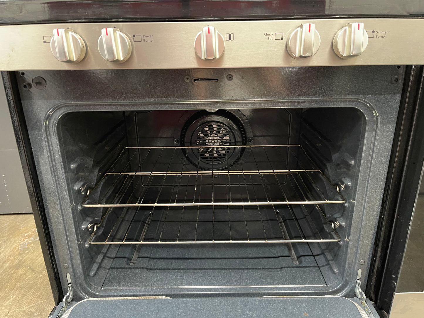 Frigidaire Gallery 30" Gas Range with Steam Clean
GCRG3038AF