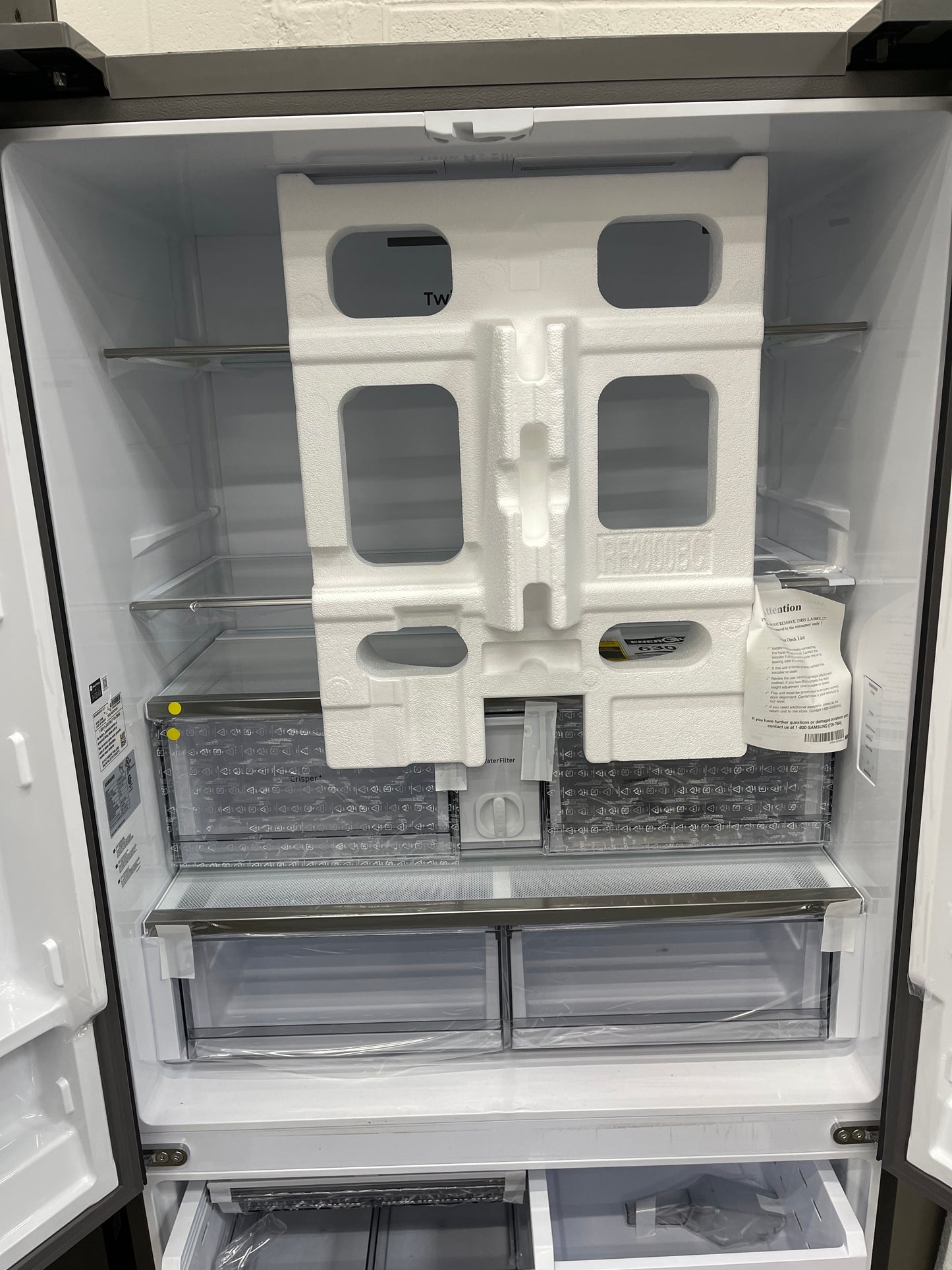 Samsung Counter-Depth Bespoke 24-Cu. Feet 3 -Door Smart Compatible French Door Refrigerator with Dual Ice Maker with water dispenser-Model #RF24BB620012