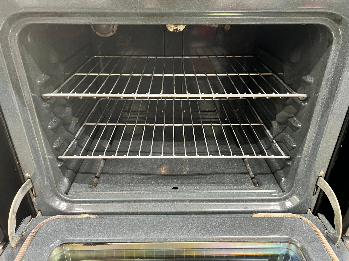 GE 30" Free-Standing Gas Range with 5.0 Cubic Feet Capacity Oven in Stainless Steel-Model #JGBP33SEHSS