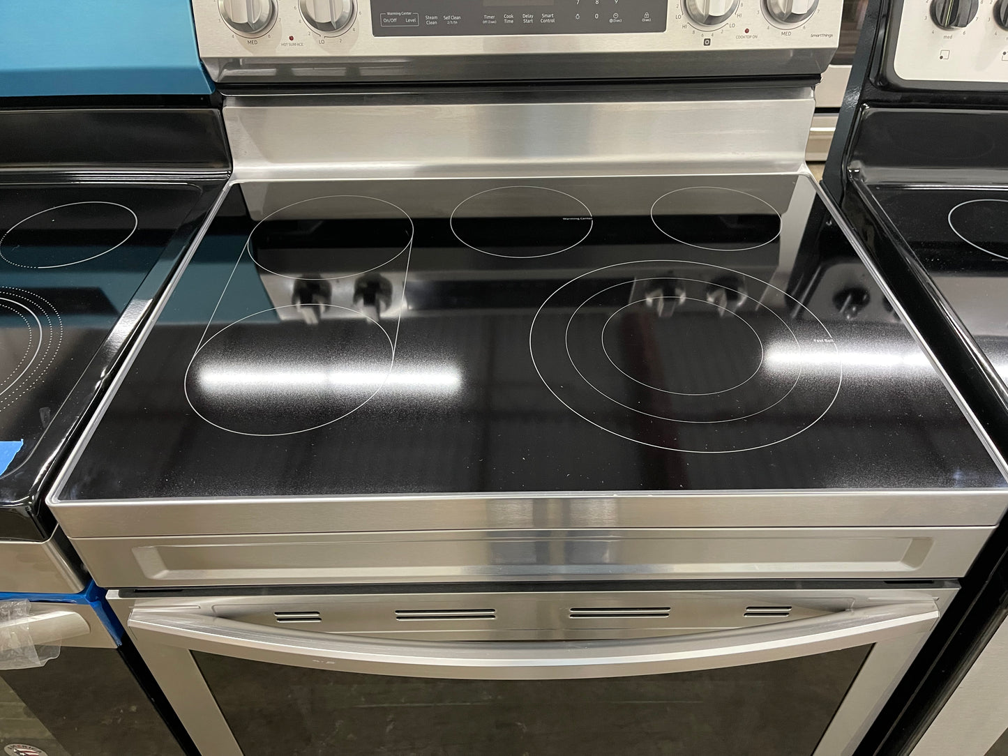 30" 6.3 cu. Ft. Smart Electric Freestanding True Convection Range with Air Fry
NE63A6711SS