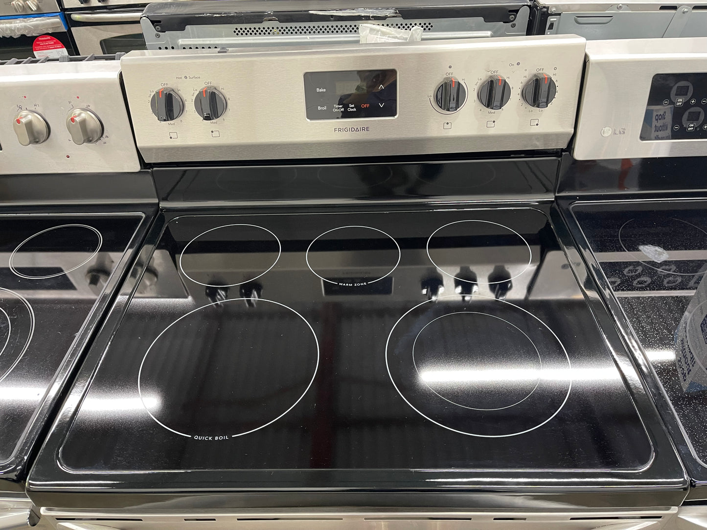 Frigidaire 30 in. 5 Burner Element Freestanding Electric Range in Stainless Steel-FCRE3052AS