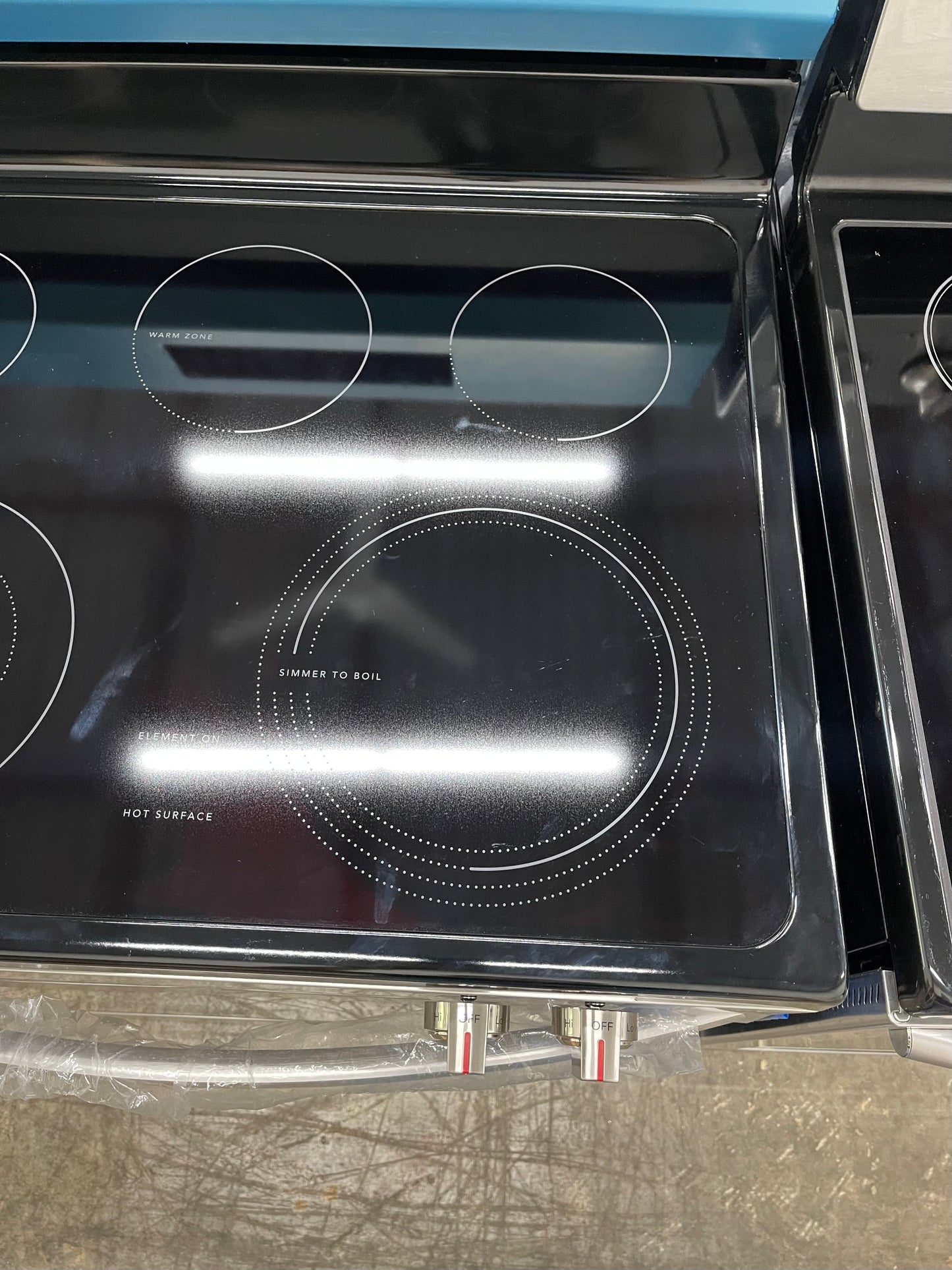 Frigidaire 30" Electric Range with Air Fry: Stainless Steel-Model #
FCRE3083AS