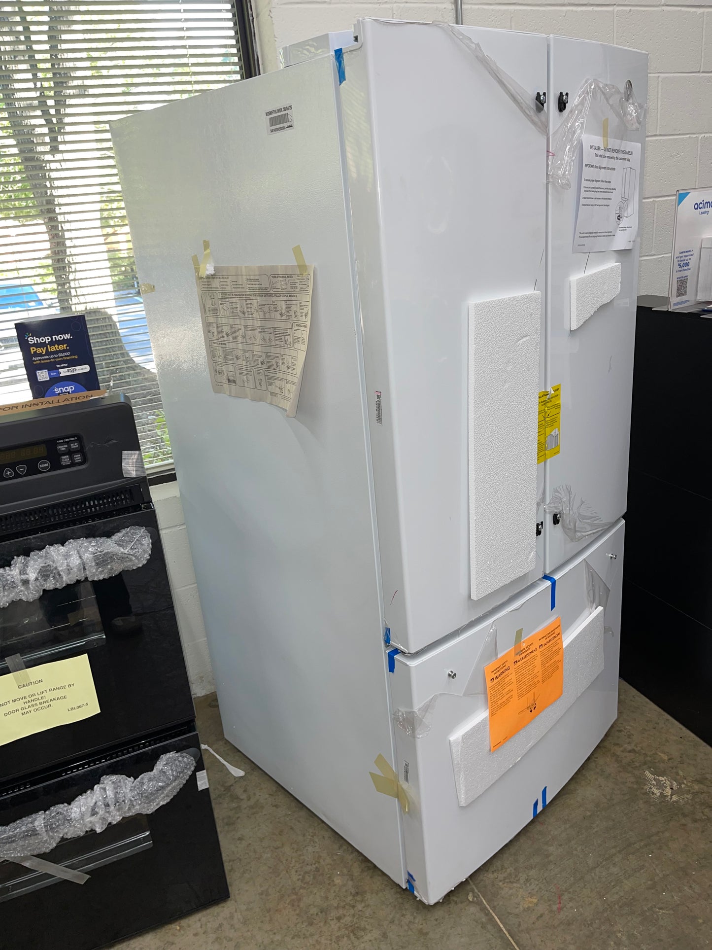 GE GNE25JGKWW
33 Inch French Door Refrigerator with 24.7 Cu. Ft. Capacity, Quick Space Shelf, Turbo Cool, LED Lighting, Icemaker, Enhanced Shabbos Mode Capable, Internal Water Dispenser, Water Filtration, and ENERGY STAR Qualified: White