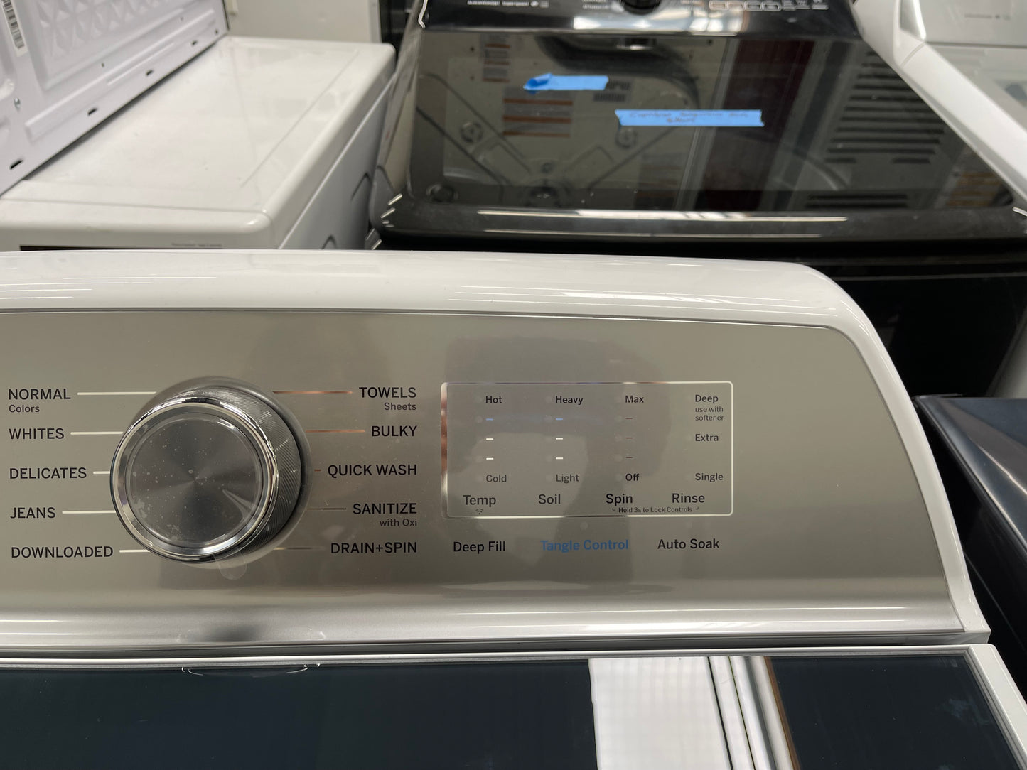 GE Profile ENERGY STAR 5.0 cu. ft. Capacity Washer with Smarter Wash Technology and FlexDispense™
Model #:PTW600BSRWS