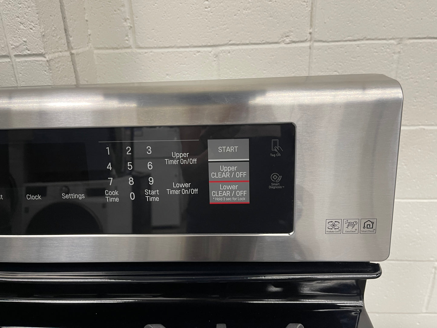 6.9 cu. ft. Gas Double Oven Range with ProBake Convection and EasyClean- Model:LDG4313ST