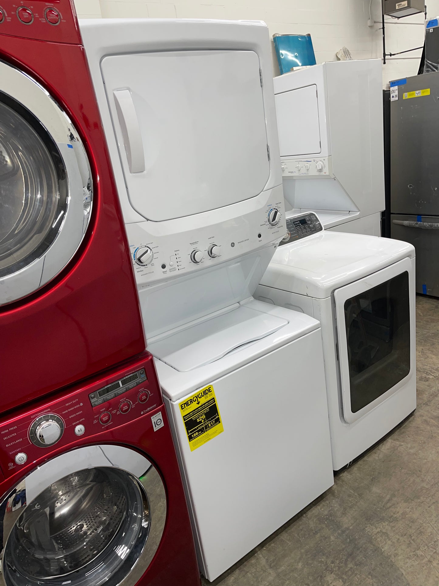 GE Unitized Spacemaker® ENERGY STAR 3.9 cu. ft. Capacity Washer with Stainless Steel Basket and 5.9 cu. ft. Capacity Electric Dryer
Model #:GUD27EESNWW