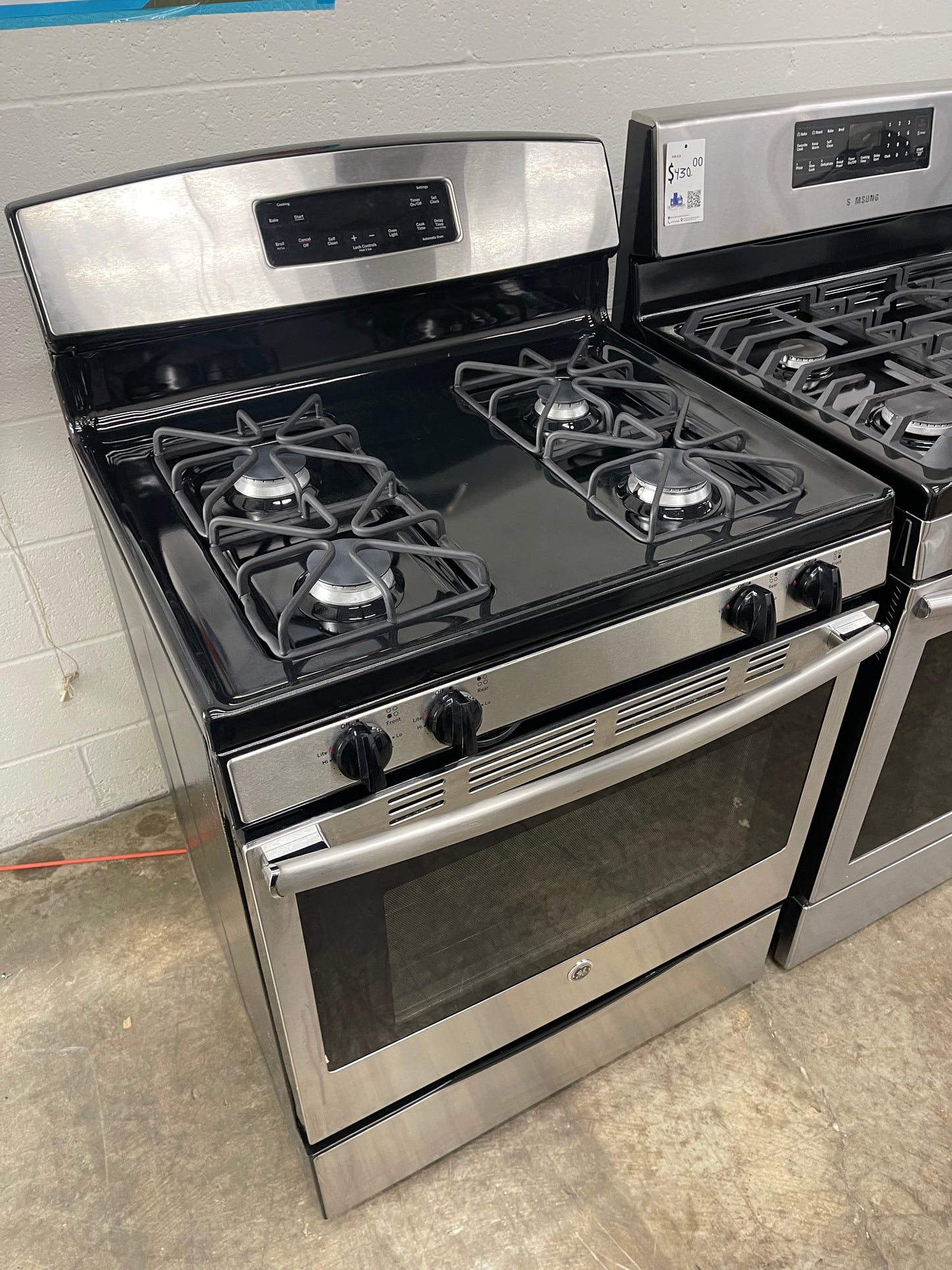 GE Freestanding Gas Range in Stainless Steel