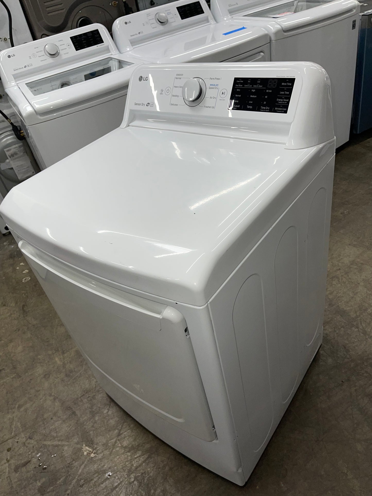 DLE7100W
LG 7.3 cu. ft. Electric Dryer with Sensor Dry Technology