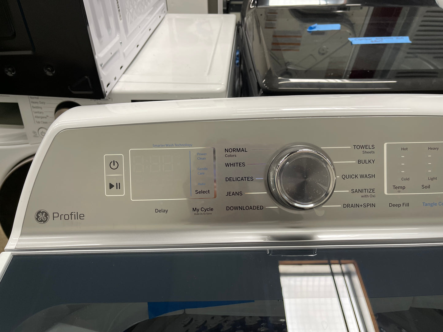 GE Profile ENERGY STAR 5.0 cu. ft. Capacity Washer with Smarter Wash Technology and FlexDispense™
Model #:PTW600BSRWS