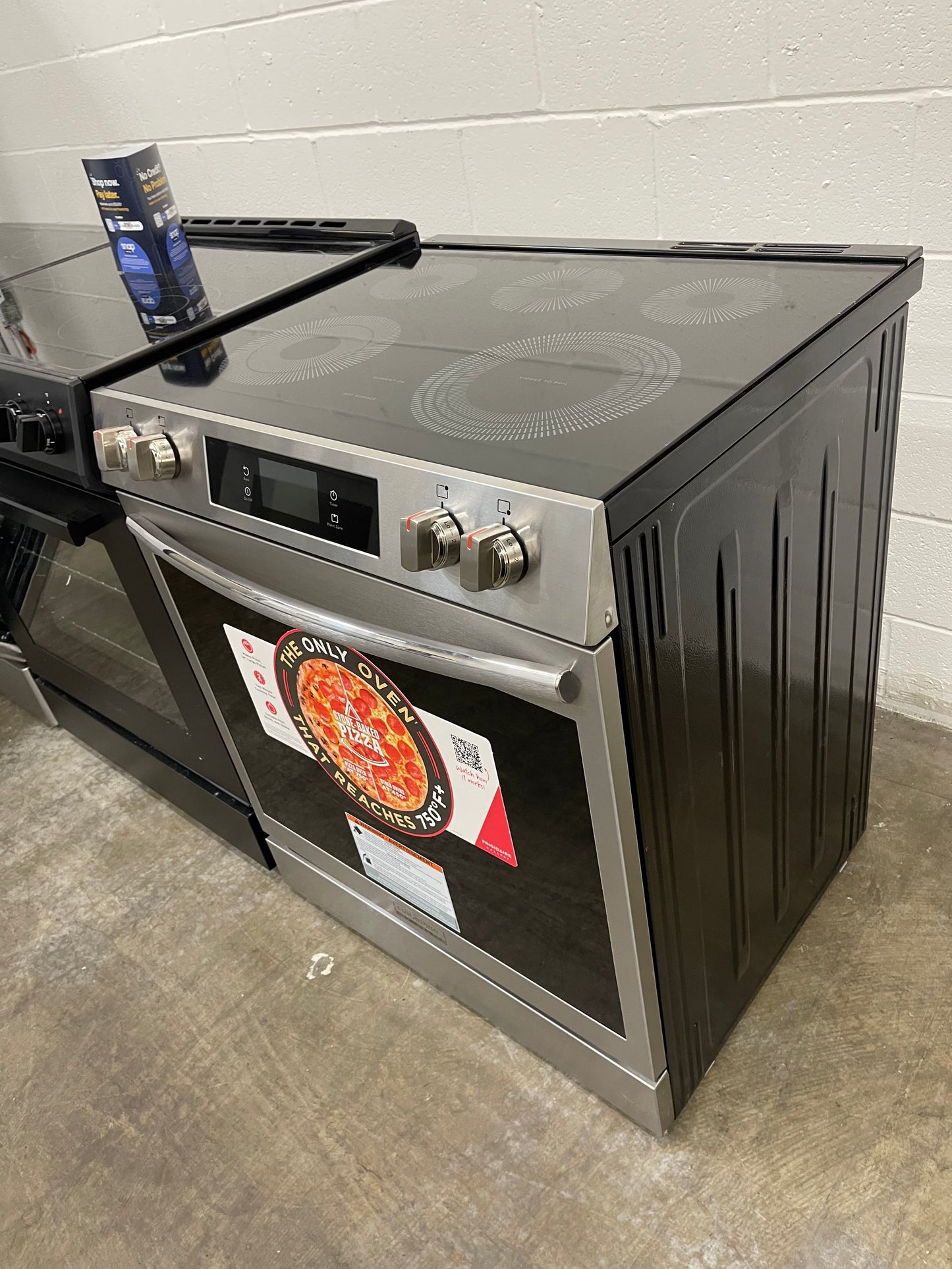 Frigidaire Gallery Series GCFE3070BF
30 Inch Freestanding Electric Range with 5 Elements, 6.2 cu. ft. Total Convection Oven, EvenTemp™ Element, Storage Drawer, Stone-Baked Pizza, Air Fry, Self & Steam Clean, and Star-K