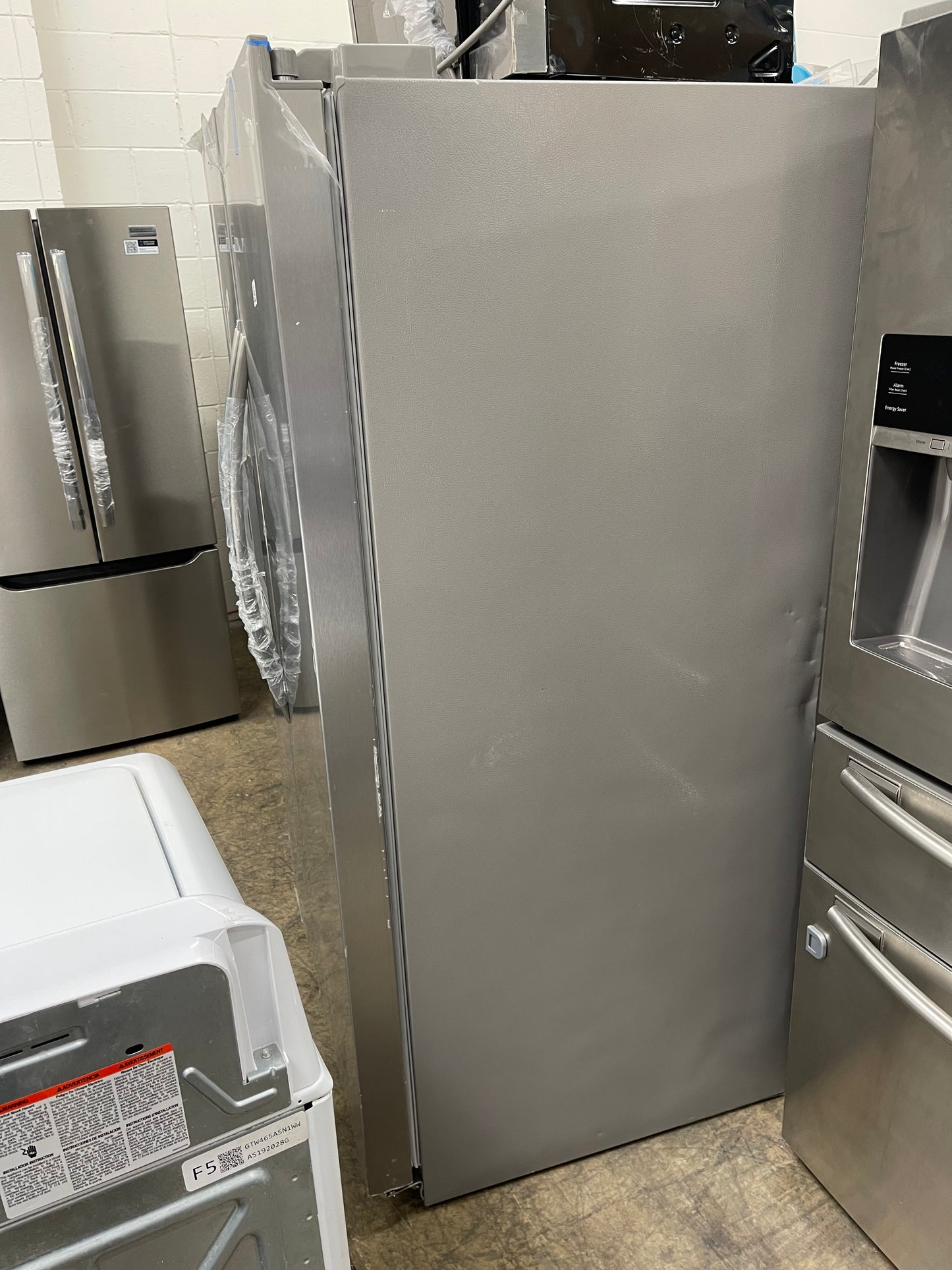 Frigidaire 25.6 Cu. Ft. Side by Side Refrigerator in Stainless Steel