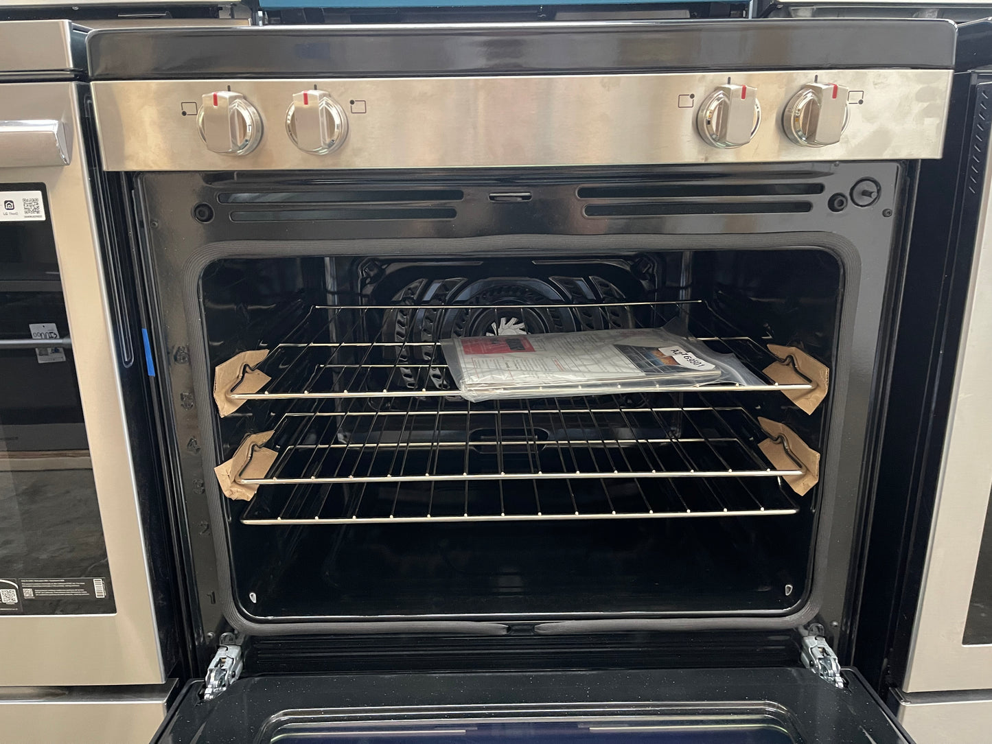 Frigidaire 30" Electric Range with Air Fry: Stainless Steel-Model #
FCRE3083AS