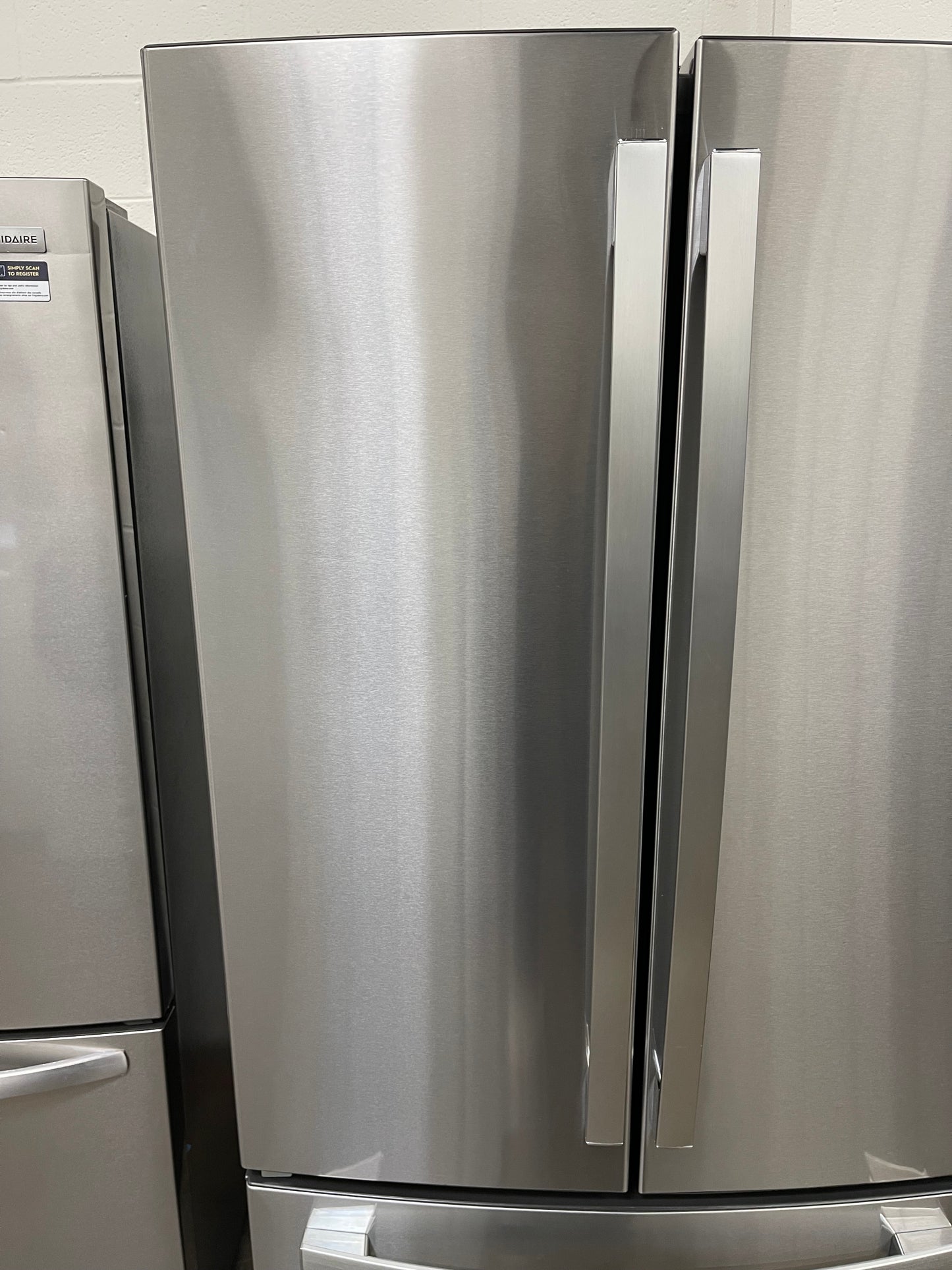 GE ENERGY STAR 24.7 Cu. Ft. French-Door Refrigerator
GNE25JYKGFFS