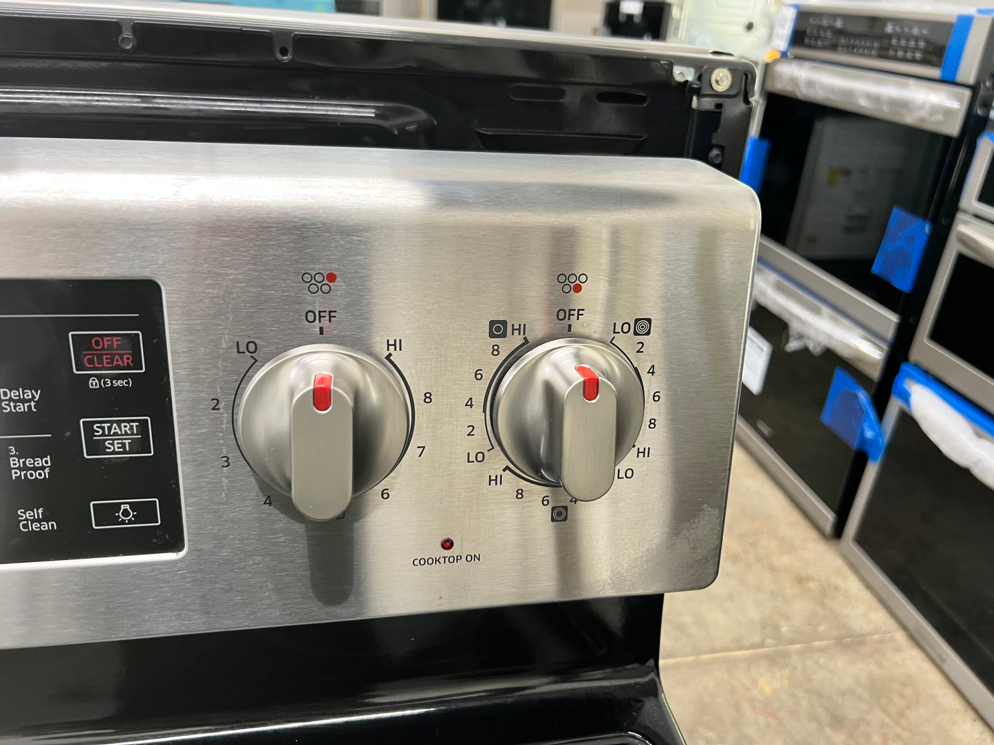 Samsung Flex Duo 30-in Glass Top 5 Burners 2.6-cu ft / 3.2-cu ft Self-cleaning Convection Oven Freestanding Double Oven Electric Range