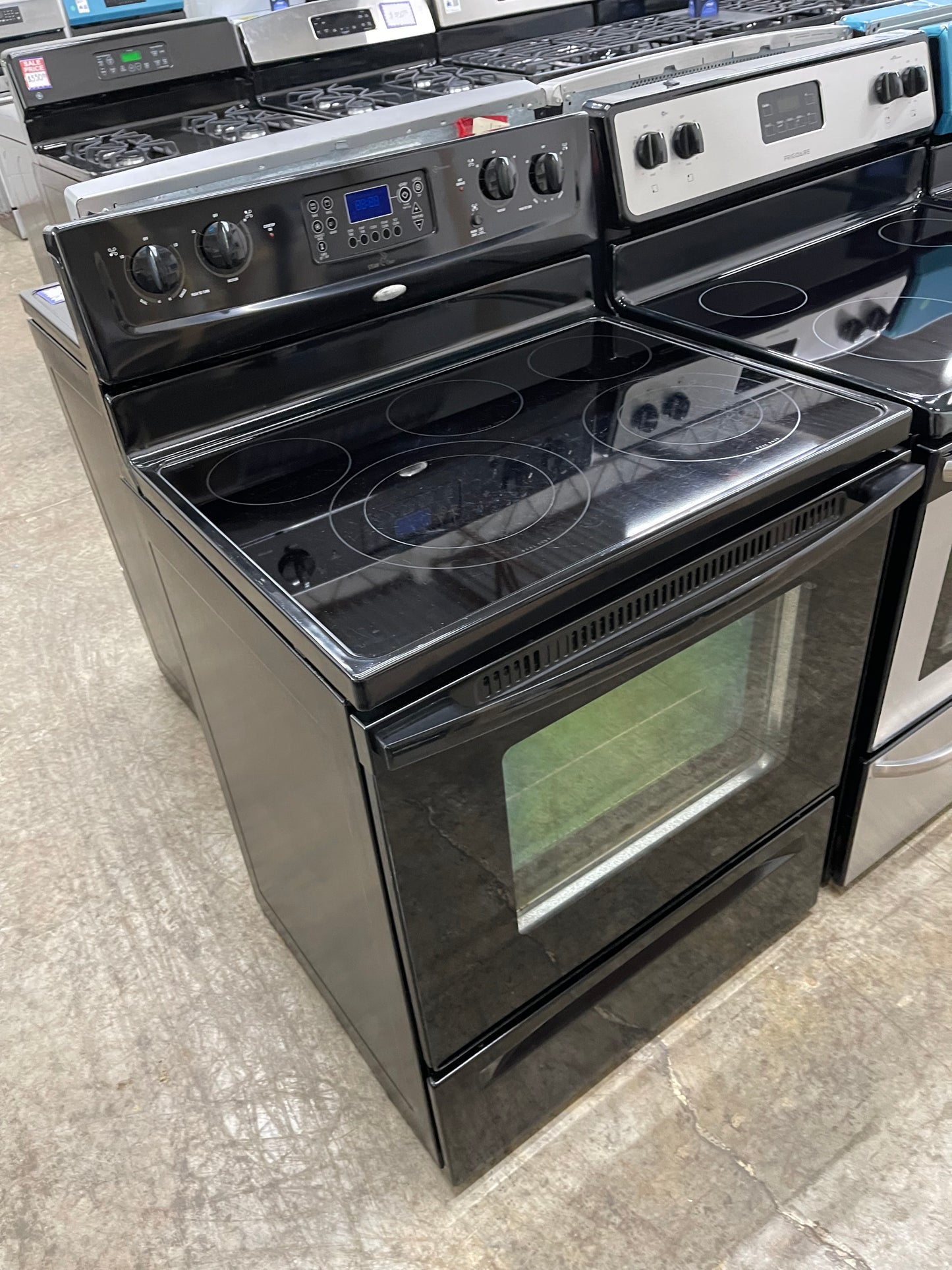 Whirlpool WFE381LVB
30 Inch Freestanding Electric Range with 4 Radiant Burners, Ceramic Glass Cooktop, 5.3 cu. ft. Capacity Oven, Rapid Boil Element, TimeSavor Convection Cooking and Storage Drawer: Black