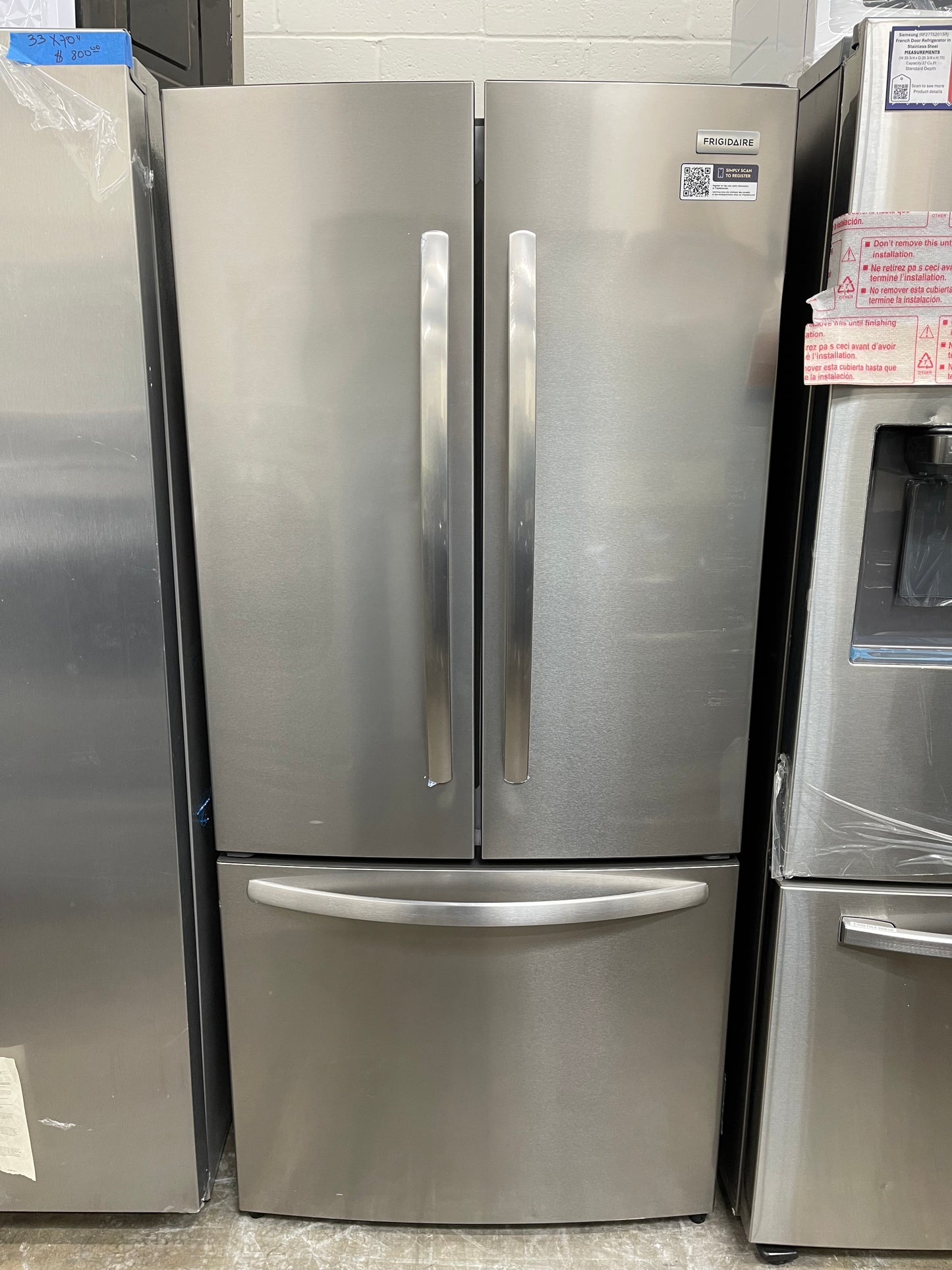 Frigidaire 17.6 Cu. Ft. Counter-Depth French Door Refrigerator
FRFG1723AV