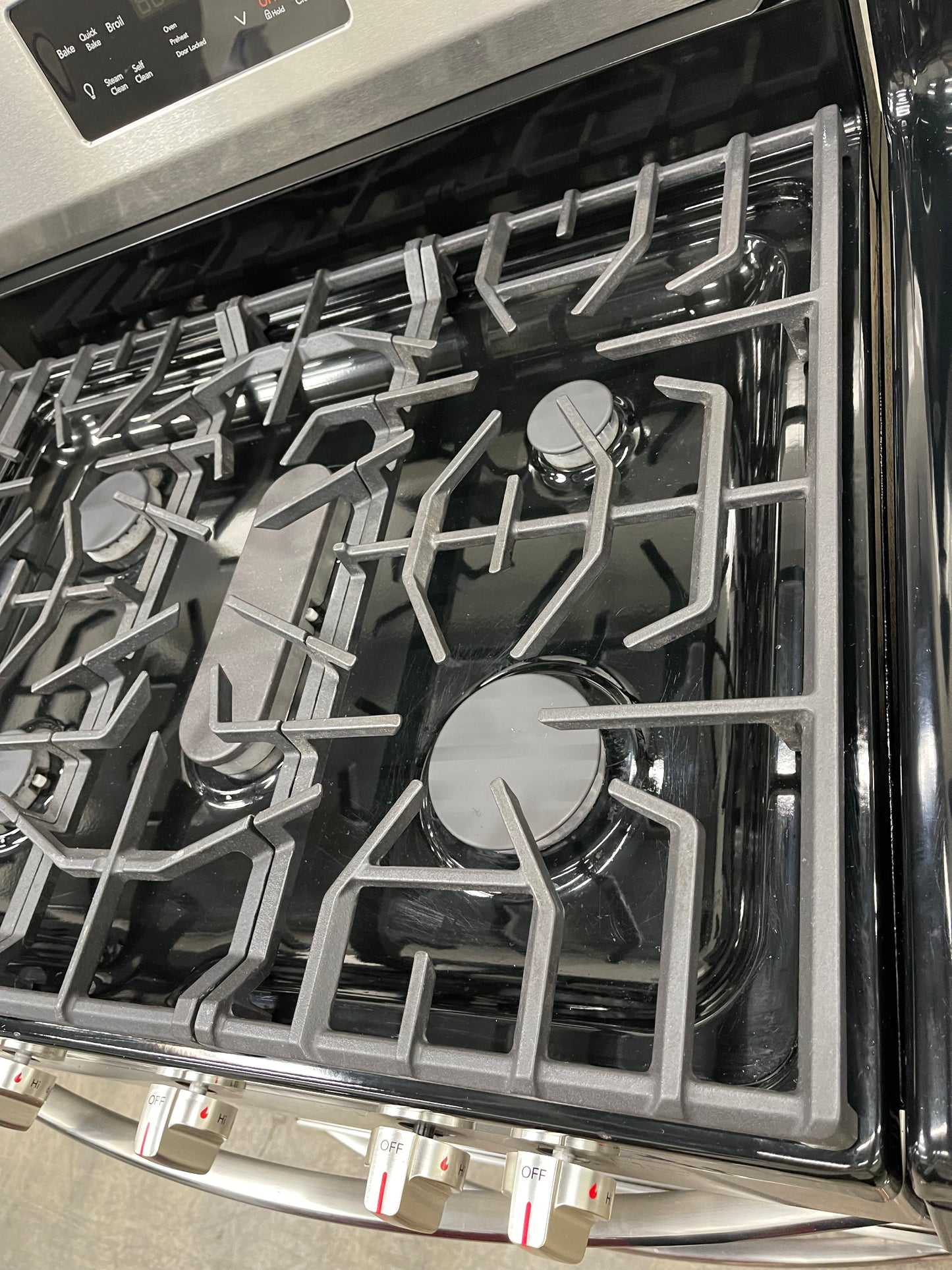 Frigidaire Gallery 30" Gas Range with Steam Clean
GCRG3038AF