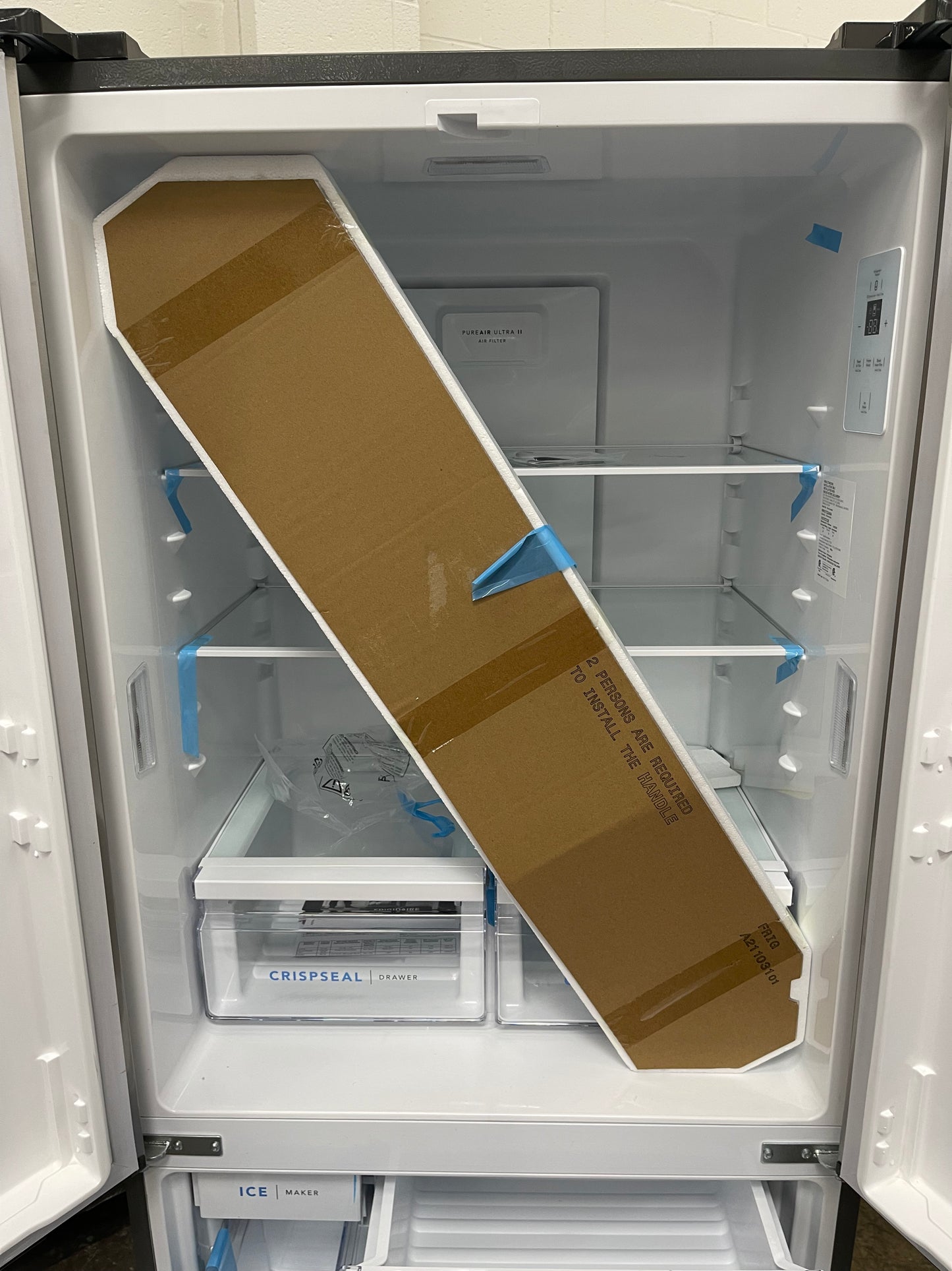 Frigidaire 17.6 Cu. Ft. Counter-Depth French Door Refrigerator
FRFG1723AV