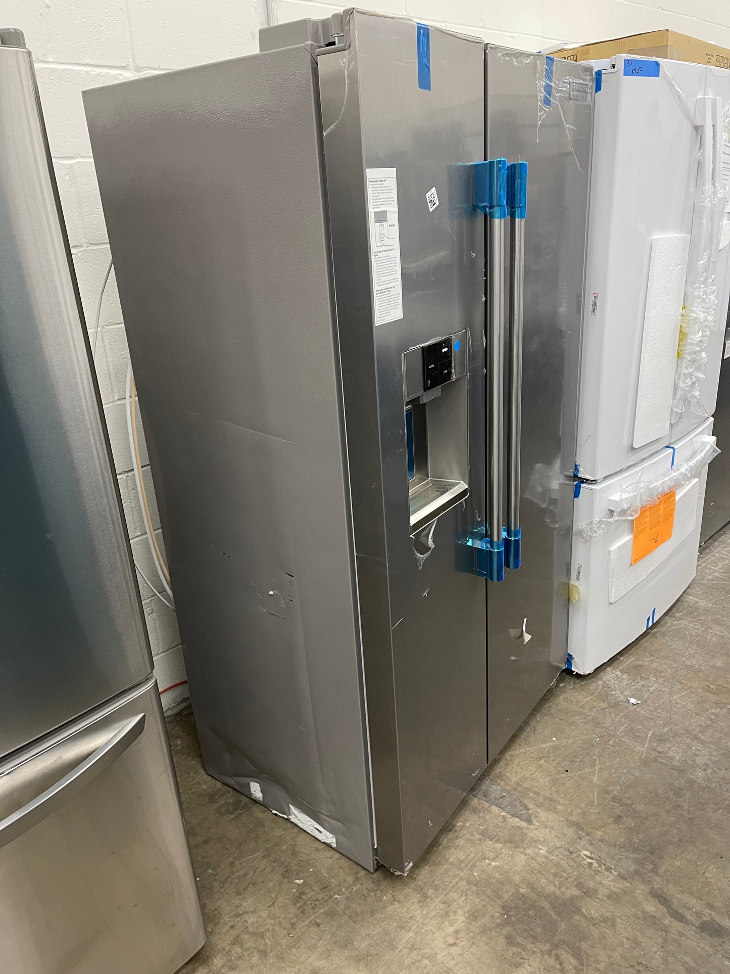 Frigidaire Professional 22.3 Cu. Ft. 36" Counter Depth Side by Side Refrigerator
PRSC2222AF