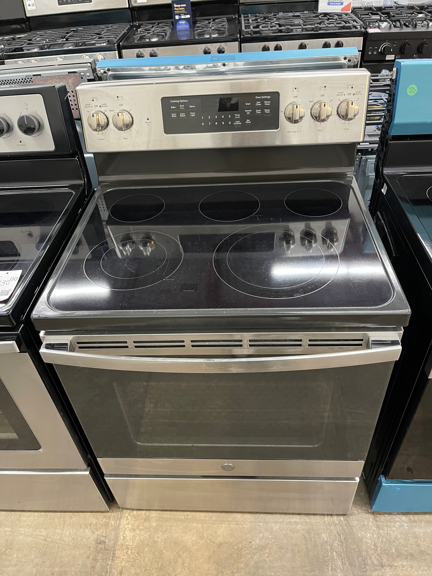 GE 30" Free-Standing Electric Convection Range
Model #:JB750SJSS