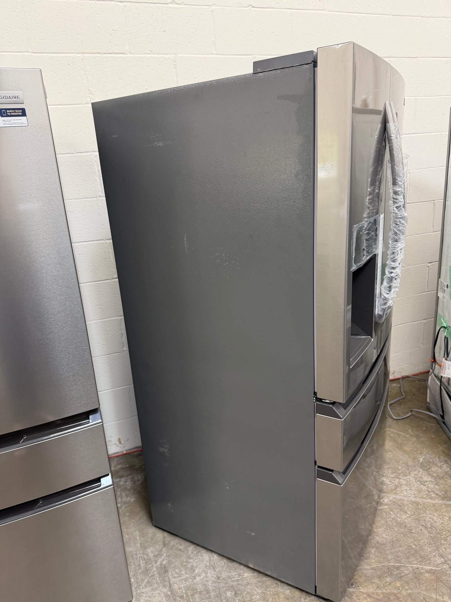 Frigidaire Gallery Series GRMC2273CF
36 Inch Counter-Depth French Door Refrigerator with 21.5 cu. ft. Capacity