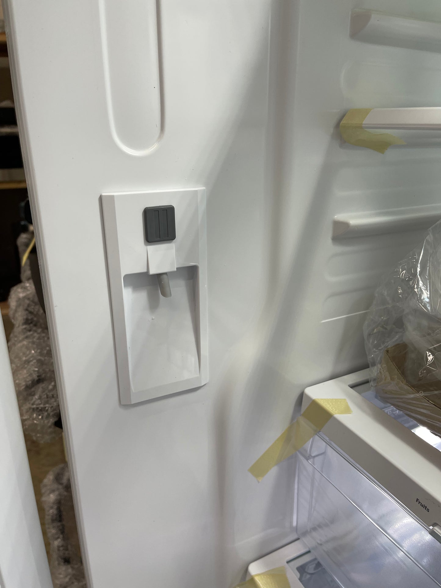 GE GNE25JGKWW
33 Inch French Door Refrigerator with 24.7 Cu. Ft. Capacity, Quick Space Shelf, Turbo Cool, LED Lighting, Icemaker, Enhanced Shabbos Mode Capable, Internal Water Dispenser, Water Filtration, and ENERGY STAR Qualified: White