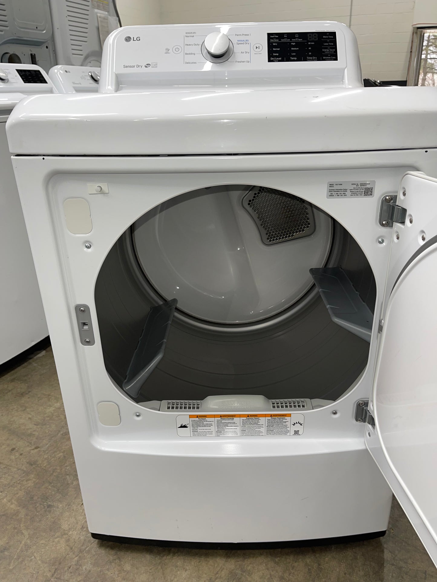 DLE7100W
LG 7.3 cu. ft. Electric Dryer with Sensor Dry Technology