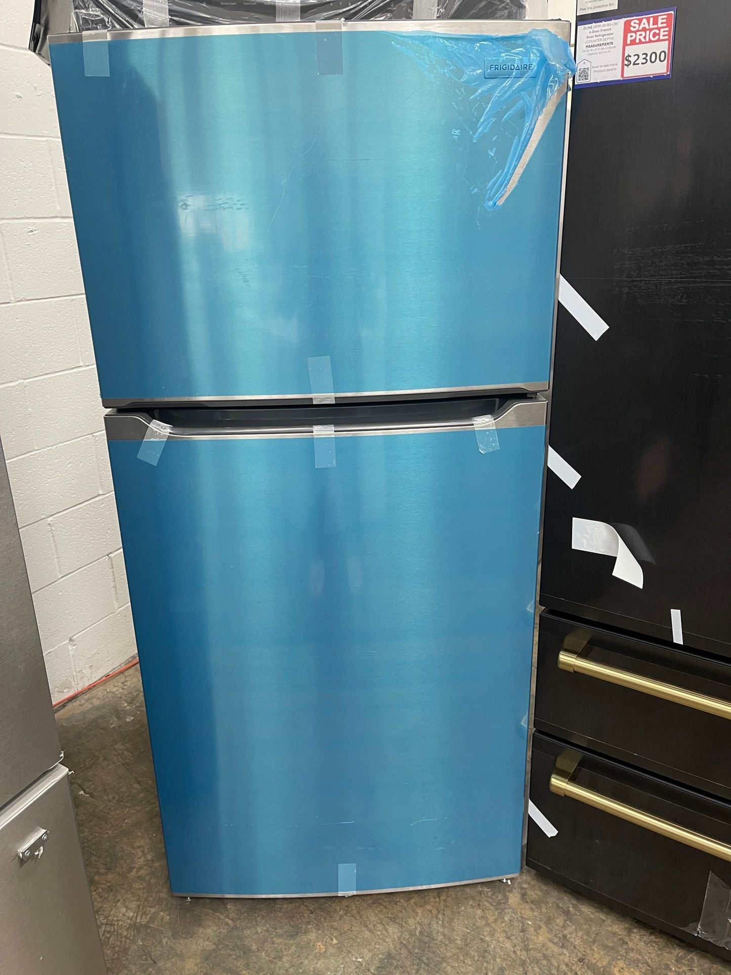 Frigidaire 18.3 cu. ft. Top Freezer Refrigerator in Stainless Steel