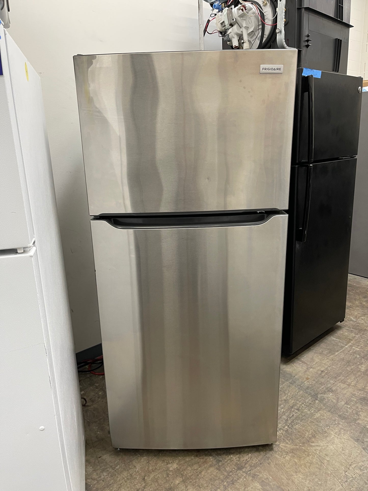 Frigidaire 20.0 Cu. Ft. Top Freezer Refrigerator in Stainless Steel