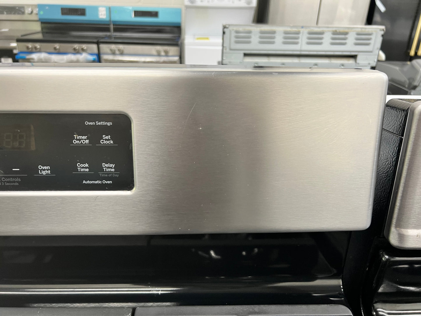 GE 30 in. 5.0-cu. ft. Freestanding Gas Range in Stainless Steel-Model #JGBS66REK3SS
