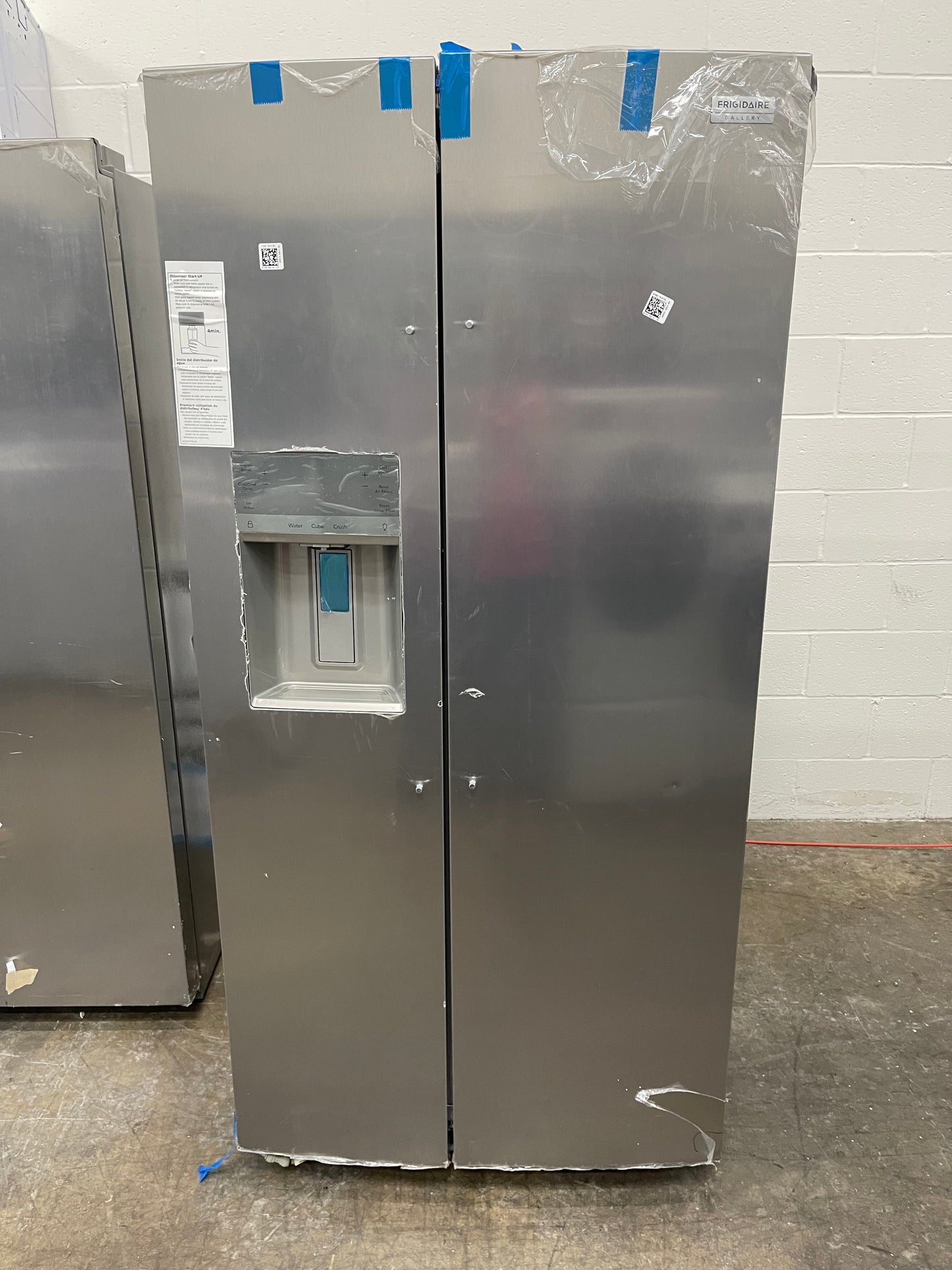 Frigidaire Gallery 22 Cu. Ft. 33" Standard-Depth Side-by-Side Refrigerator
GRSS2352AF