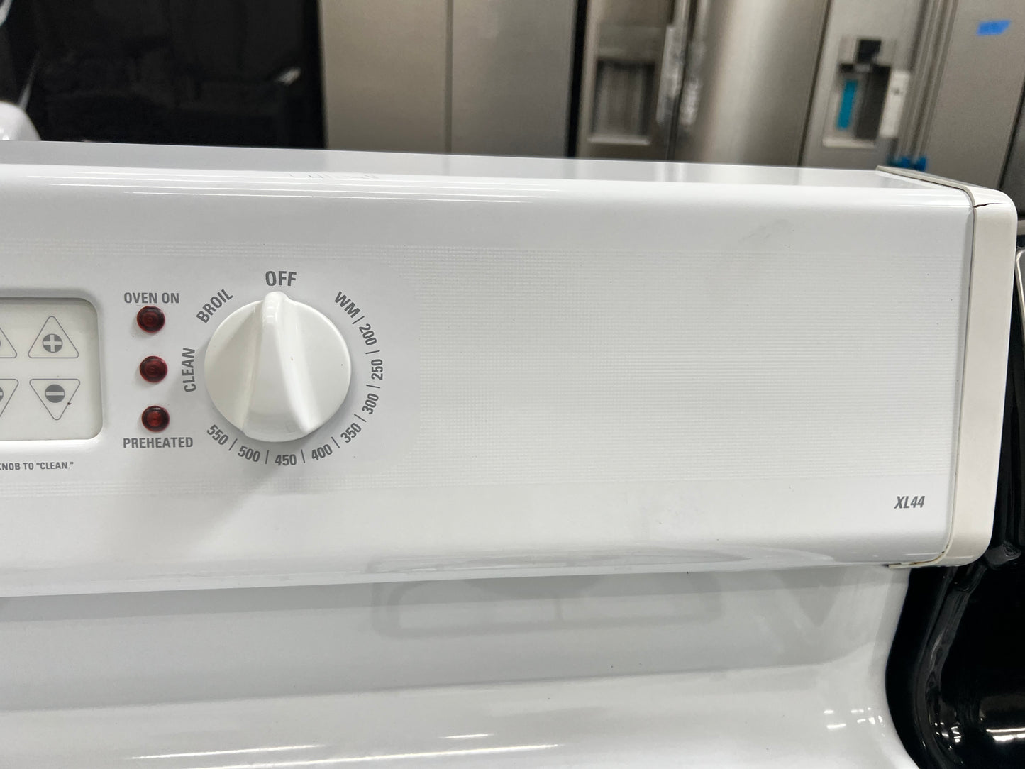 GE 30" Free-Standing Gas Range in White-Model #:JGBP26WEA1WW