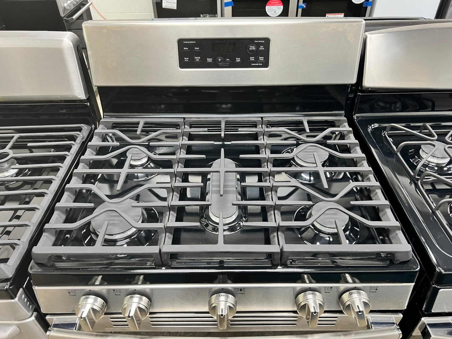 GE 30 in. 5.0-cu. ft. Freestanding Gas Range in Stainless Steel-Model #JGBS66REK3SS