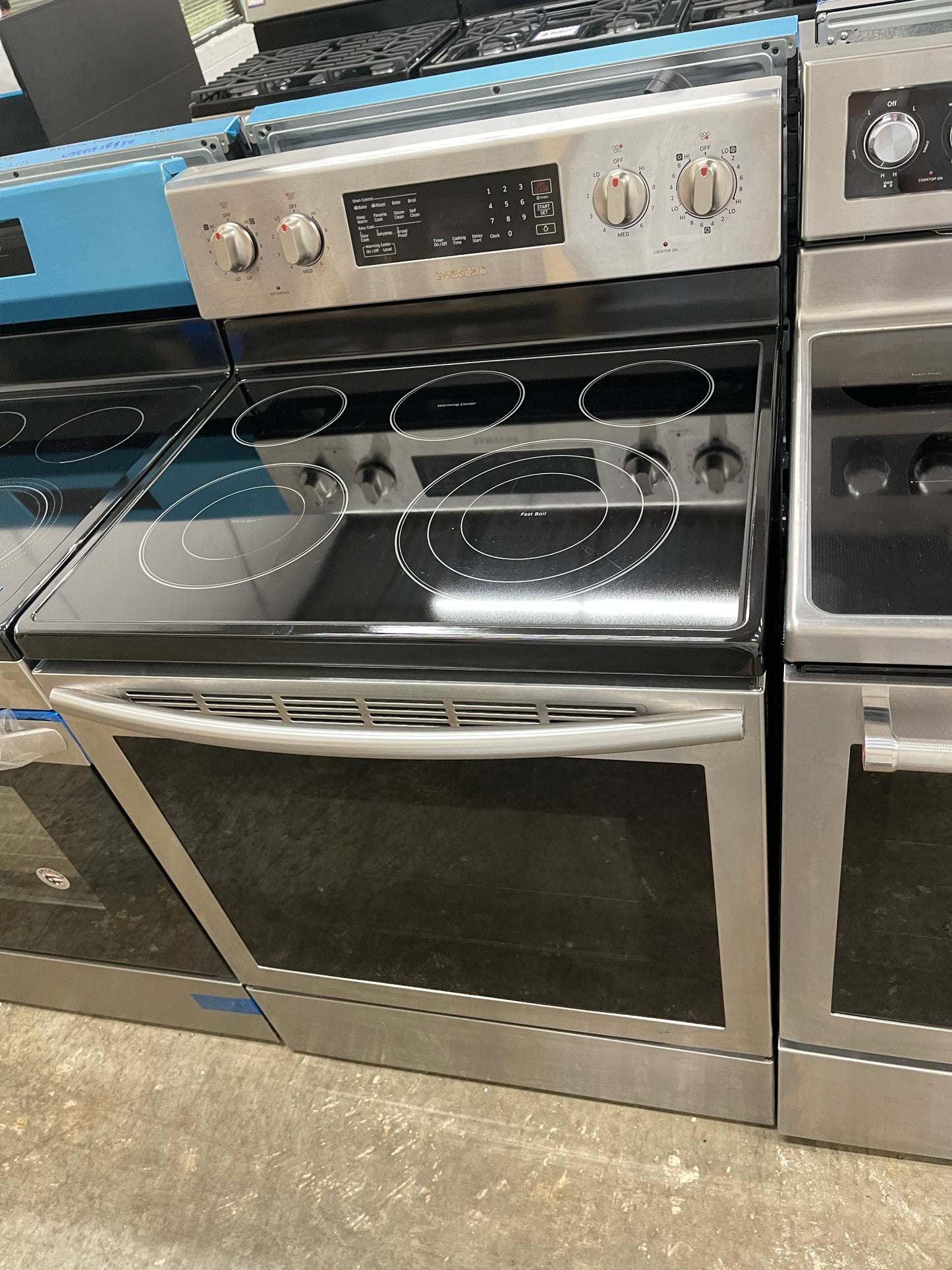 Samsung Electric Range in Stainless Steel