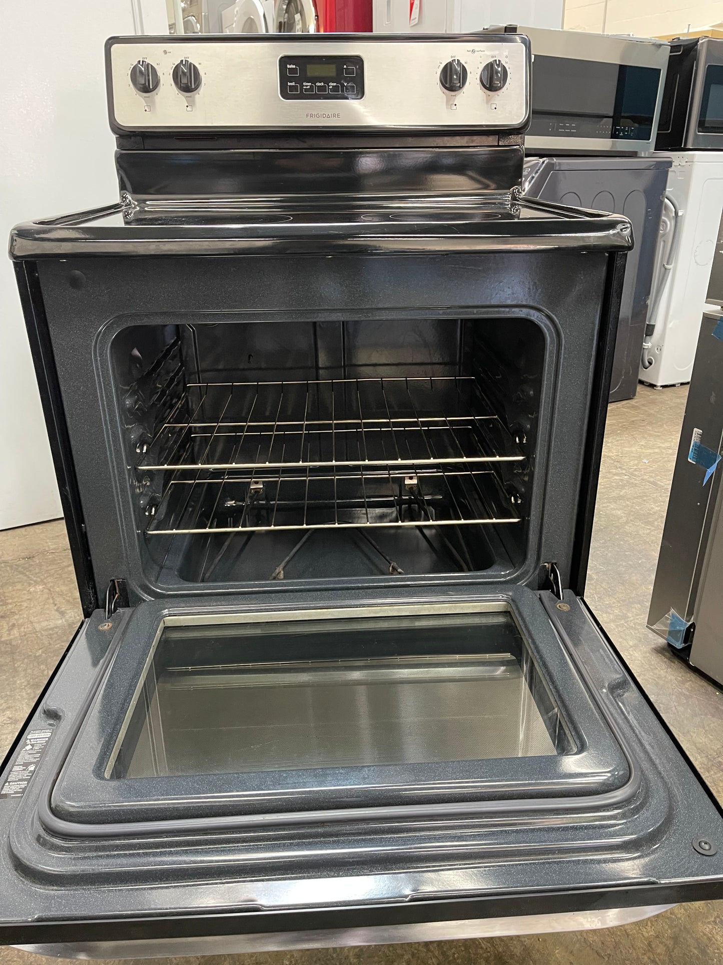 Frigidaire FFEF3012LS
30 Inch Freestanding Electric Range with 4 Radiant Elements, 4.8 cu. ft. Oven Capacity, Manual Clean and Store-More Storage Drawer: Stainless Steel