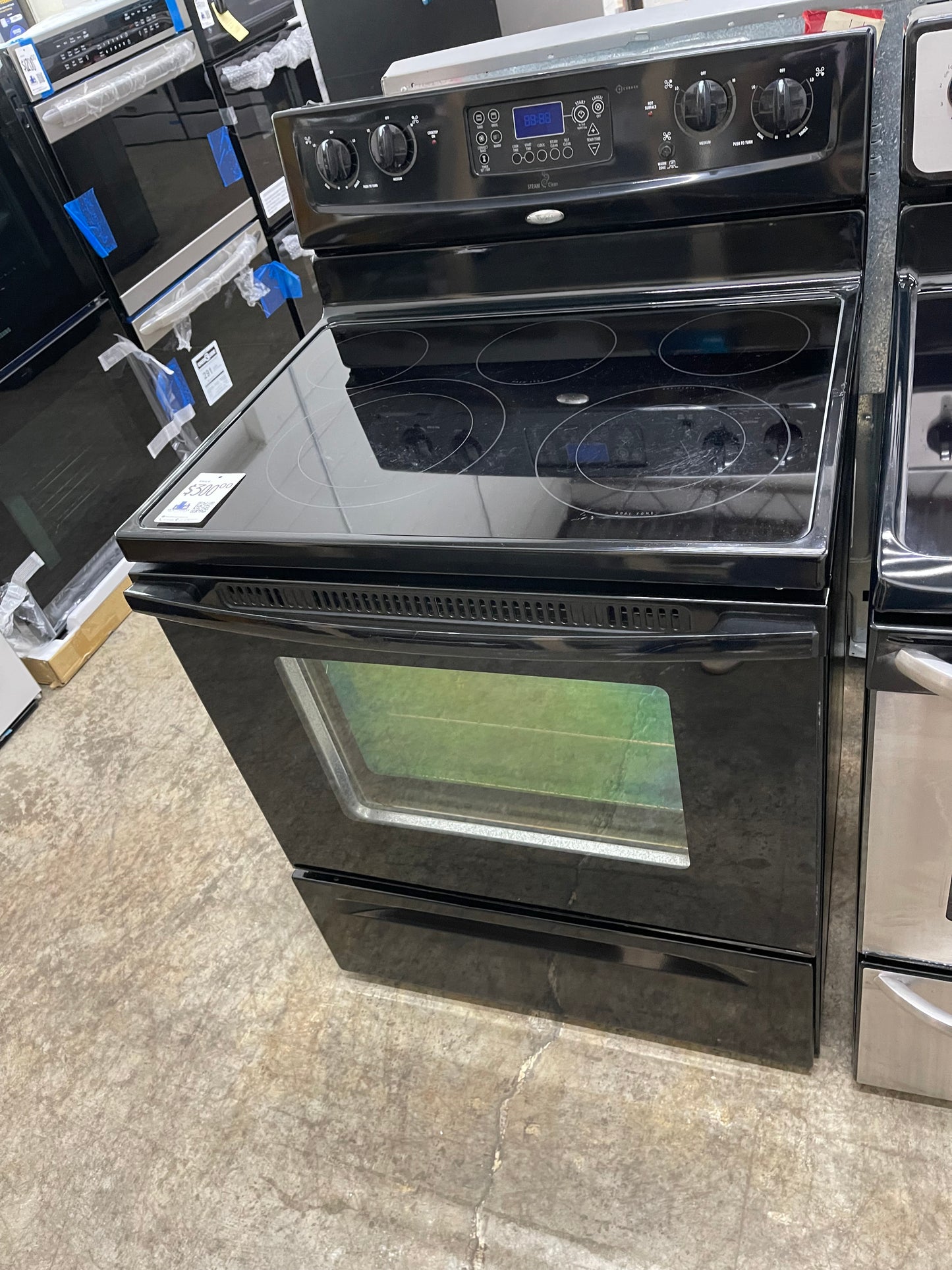Whirlpool WFE381LVB
30 Inch Freestanding Electric Range with 4 Radiant Burners, Ceramic Glass Cooktop, 5.3 cu. ft. Capacity Oven, Rapid Boil Element, TimeSavor Convection Cooking and Storage Drawer: Black