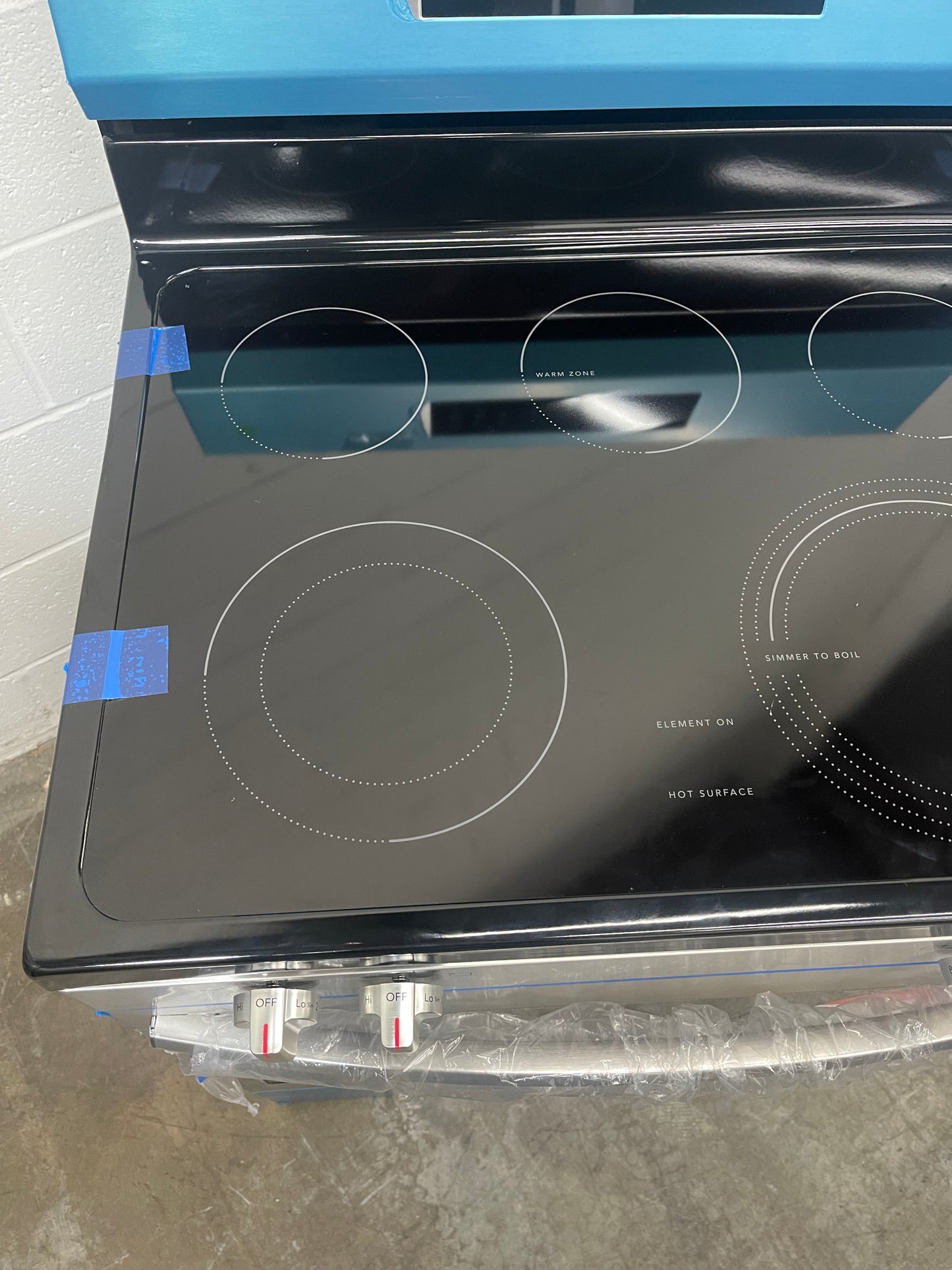 Frigidaire 30" Electric Range with Air Fry: Stainless Steel-Model # FCRE3083AS