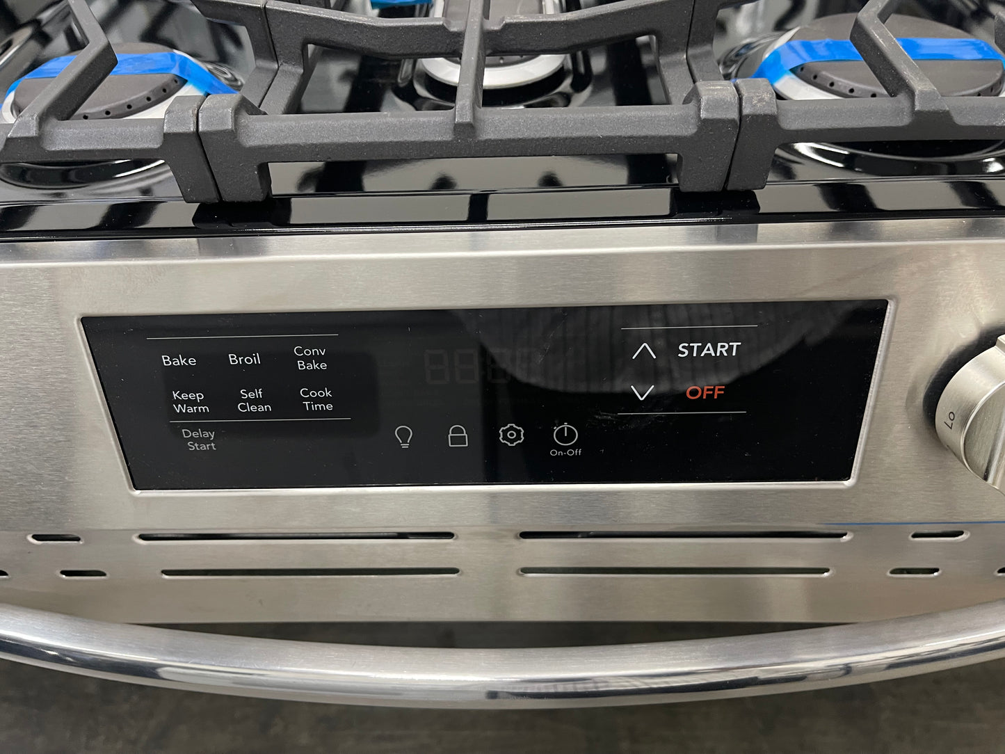 Frigidaire 5 Burners 5.1-cu ft Convection Oven Slide-In Gas Range in Stainless Steel-Model #FCFG3083AS